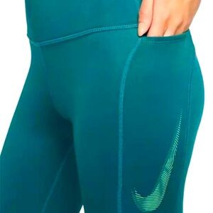 NWT Nike 2X Fast Swoosh Mid-Rise 7/8 Tights in Geode Teal MSRP: $75.00